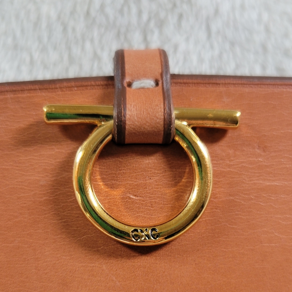 ✨️HP✨️CXC | EUC Sleek Camel/Tan Omega Leather Card Holder - Picture 4 of 11